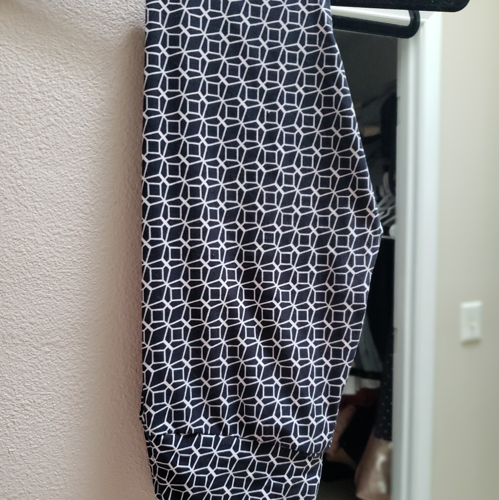 LuLaRoe EUC Black & White Leggings